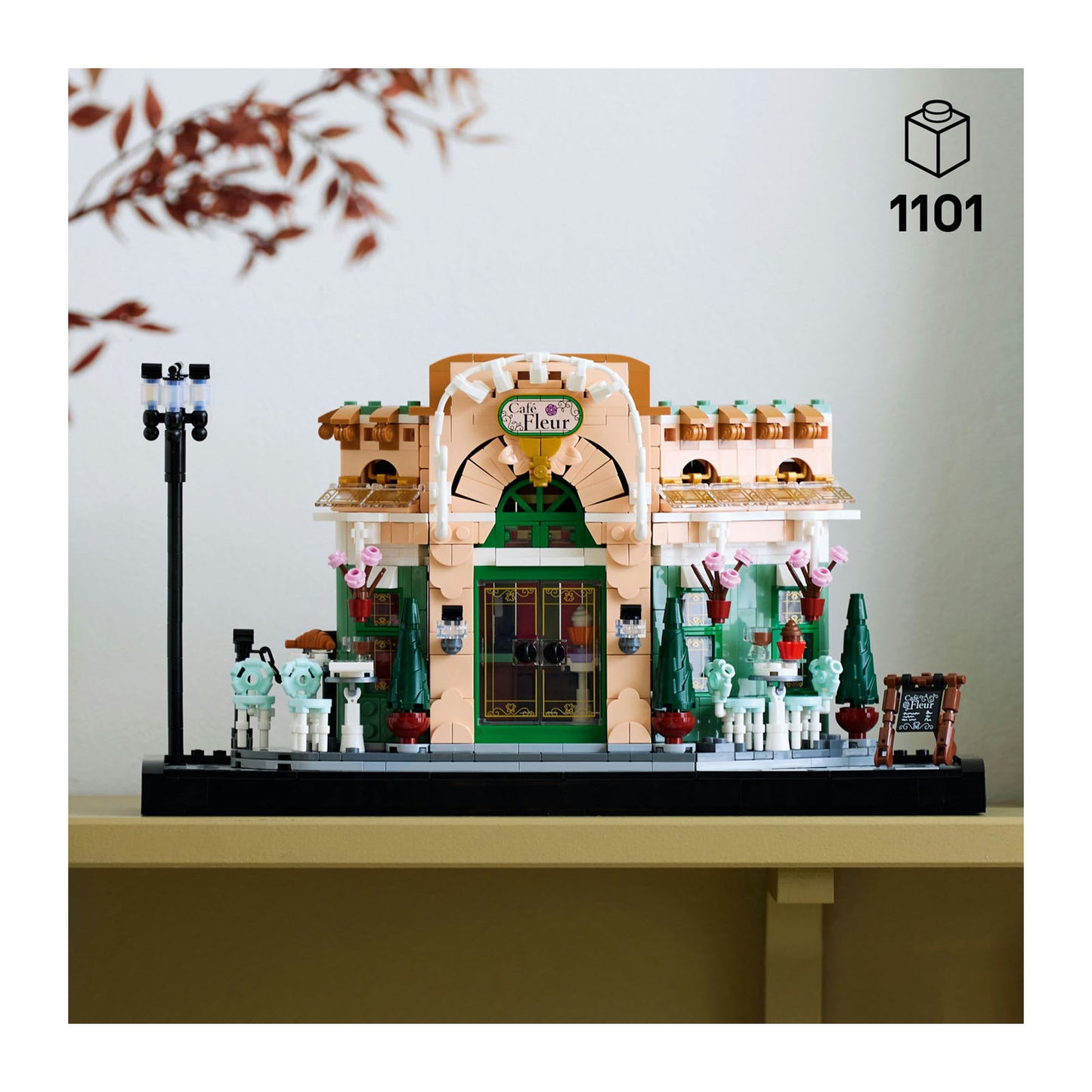 10362 LEGO Icons French Café