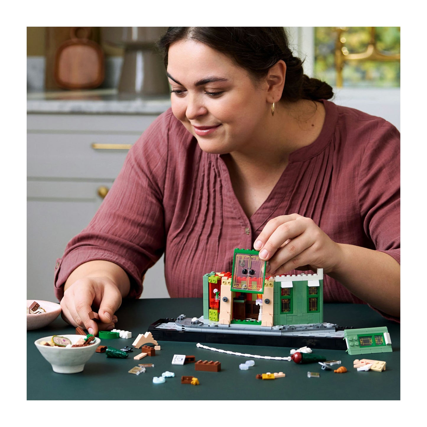 10362 LEGO Icons French Café