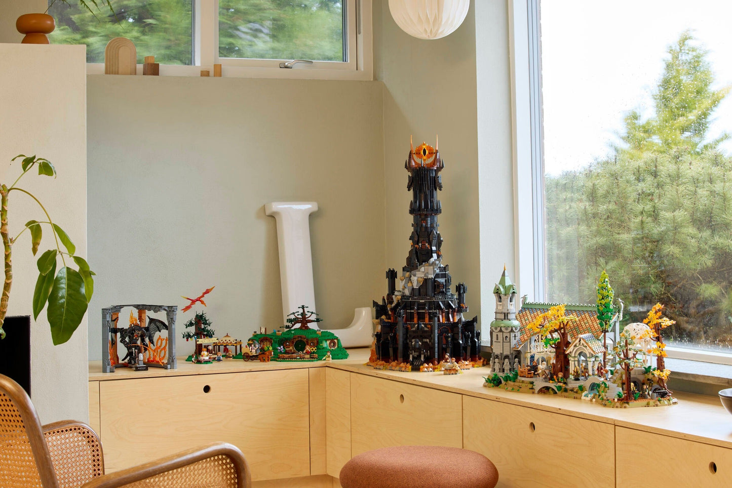 10367 LEGO ICONS The Lord of the Rings: Balrog™ Book Nook