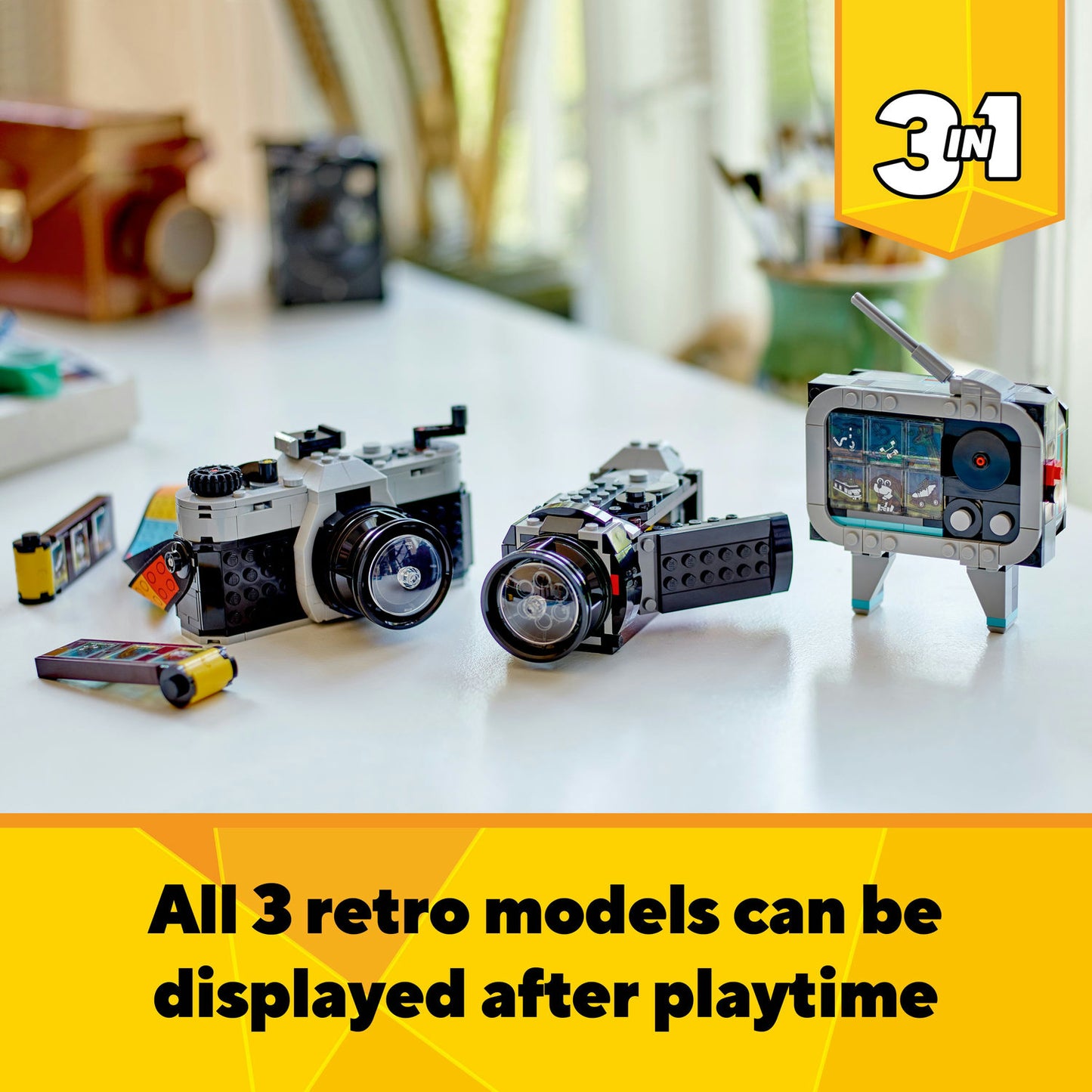 31147 Retro Camera