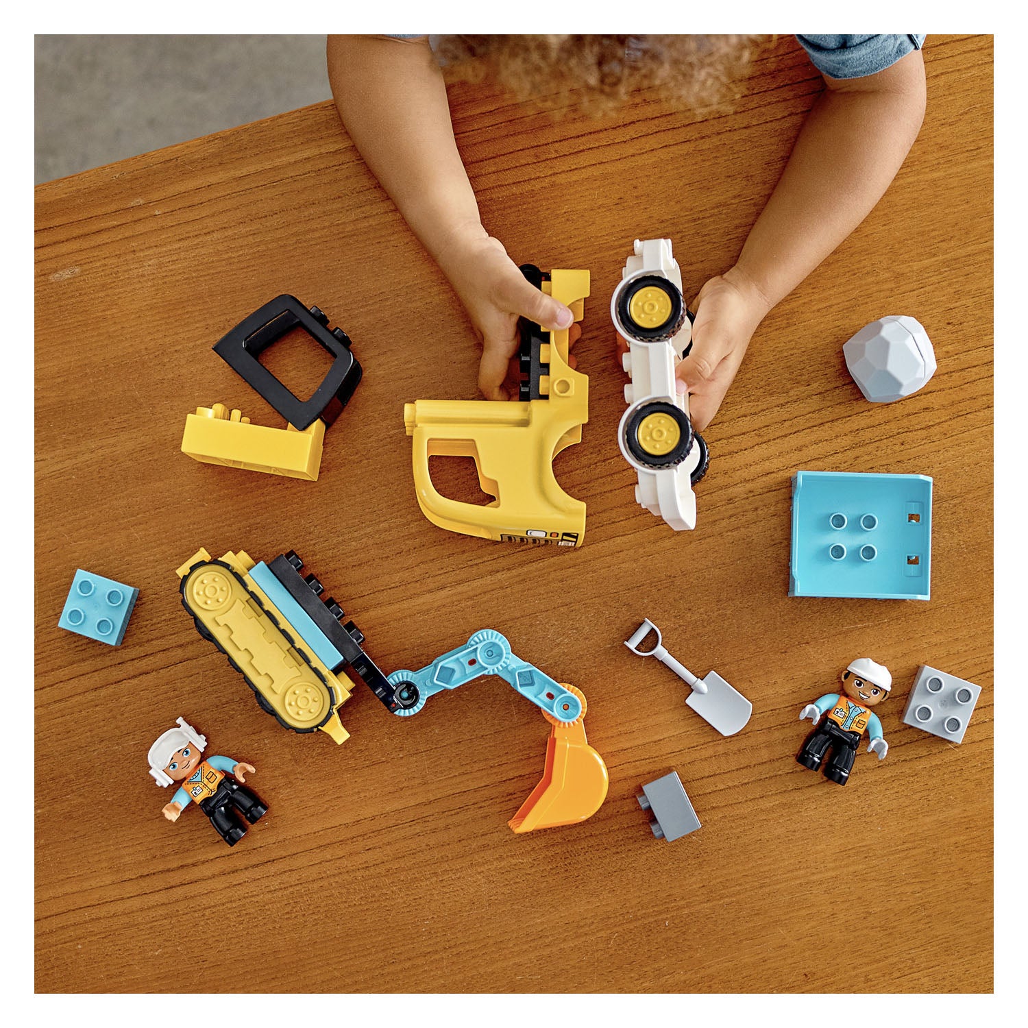 Construction Vehicles Duplo Truck And Tracked Excavator 10931 LEGO