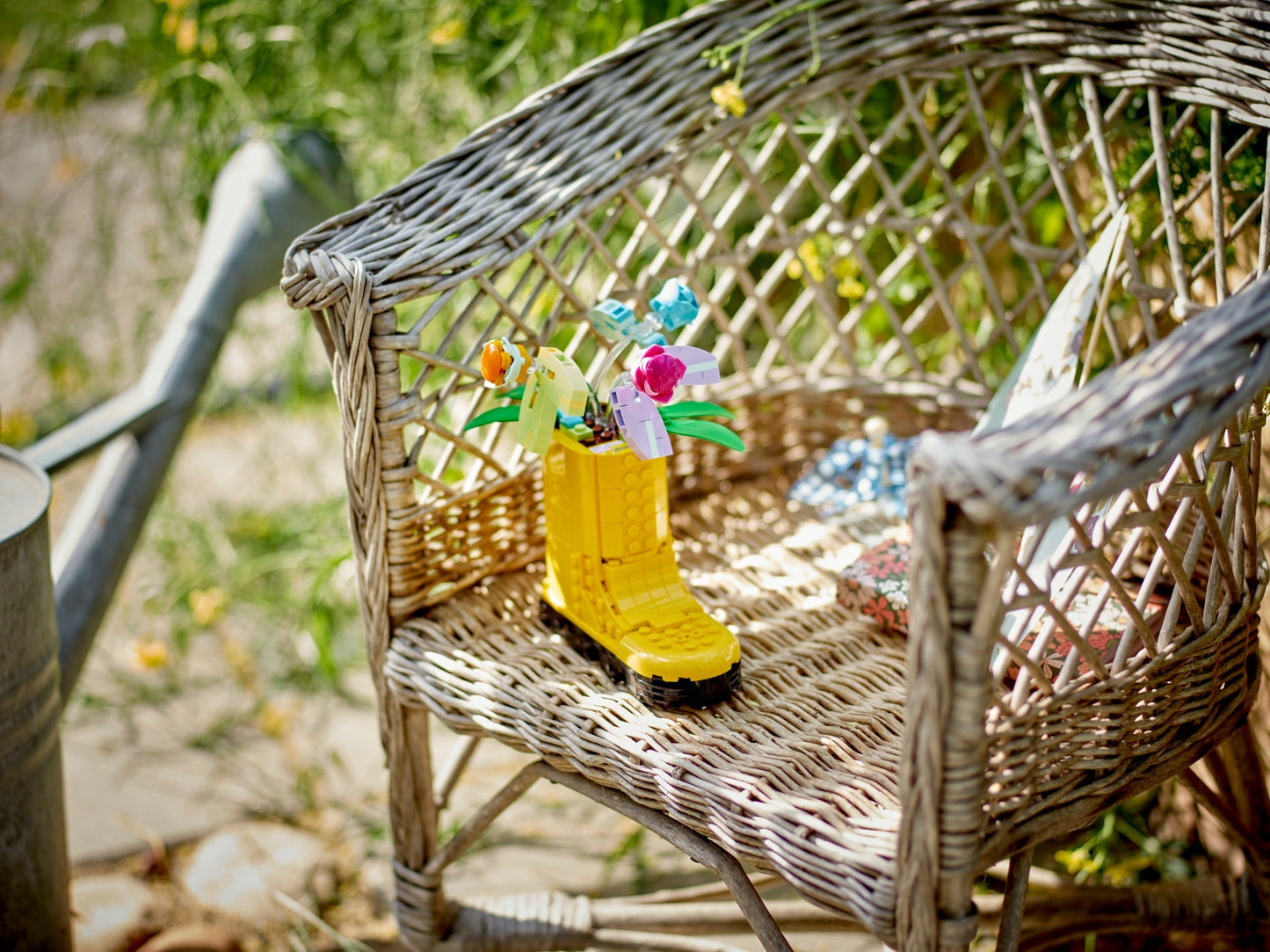 31149 LEGO Creator Flowers in Watering Can