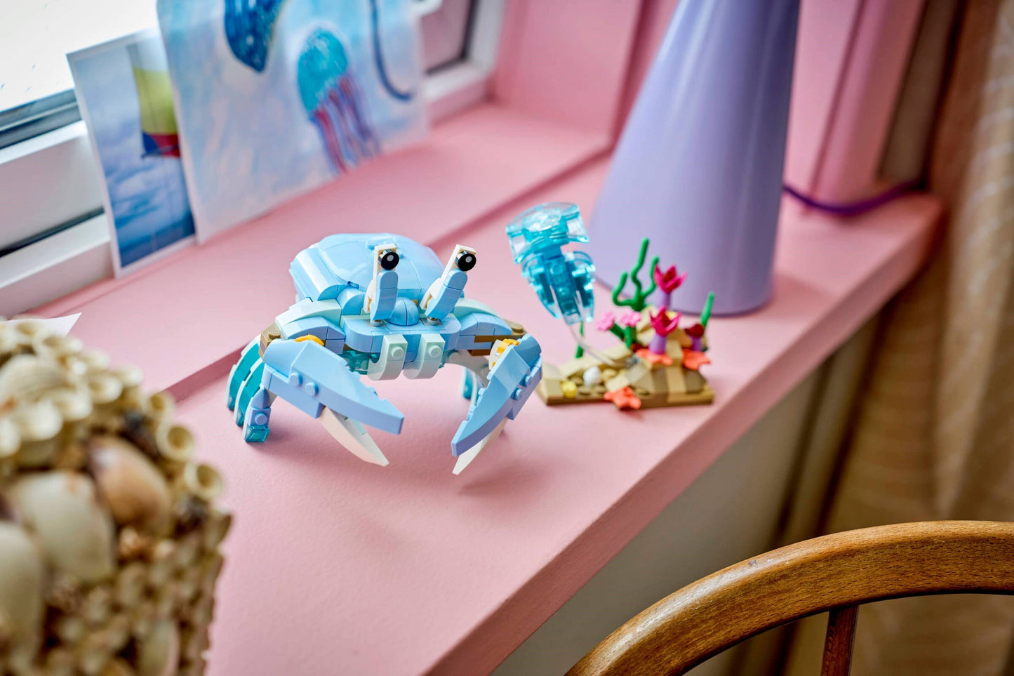 31385 Beautiful Dolphins