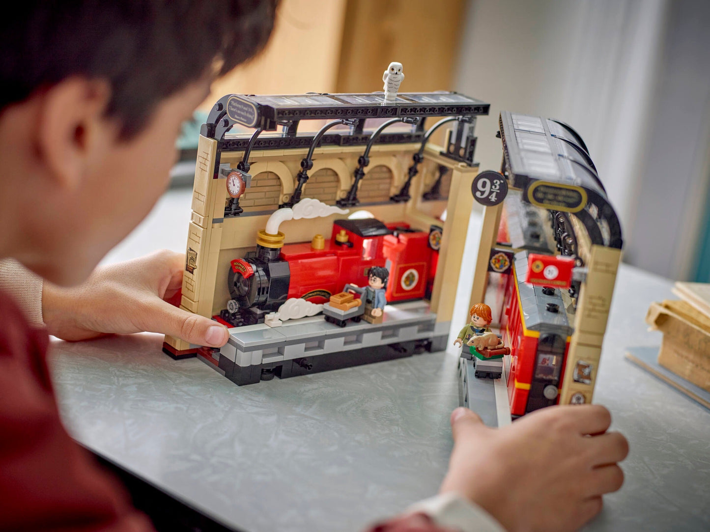 76450 Book Nook: Hogwarts Express