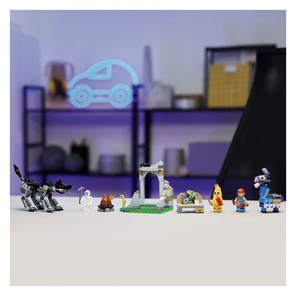 77075 LEGO Fortnite Peely & Sparkplug's Camp